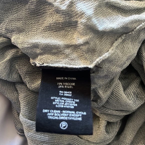 THEORY Steal Metal Crepe Pocket Tee Crinkle Fabric Sheer Top Light Gray Size L - Picture 7 of 7